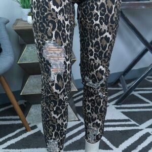 High rise leopard joggers Small ❤️